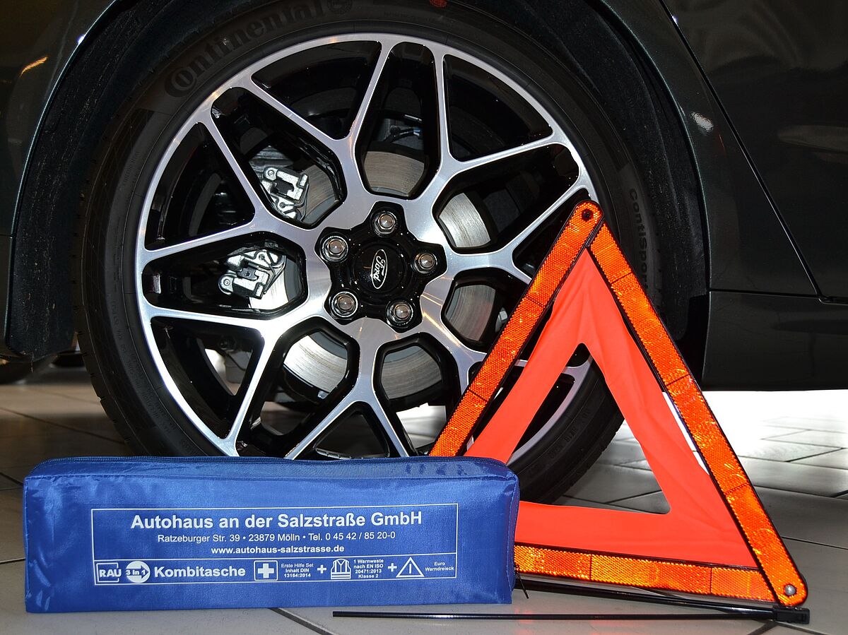 Mitführende Ausrüstungsgegenstände im KFZ error_file_does_not_exist