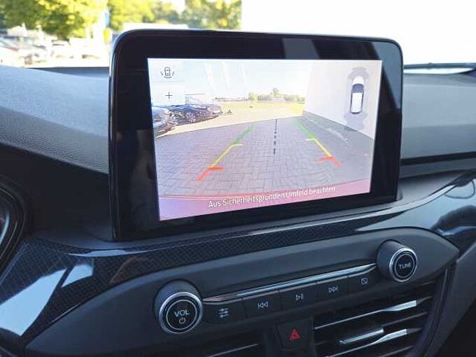Ford Focus 150PS ST-Line*Pano*LED*RFK*ACC*WiPa*HuD* ST-Line
