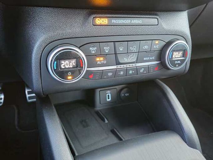 Ford Focus 150PS ST-Line*Pano*LED*RFK*ACC*WiPa*HuD* ST-Line